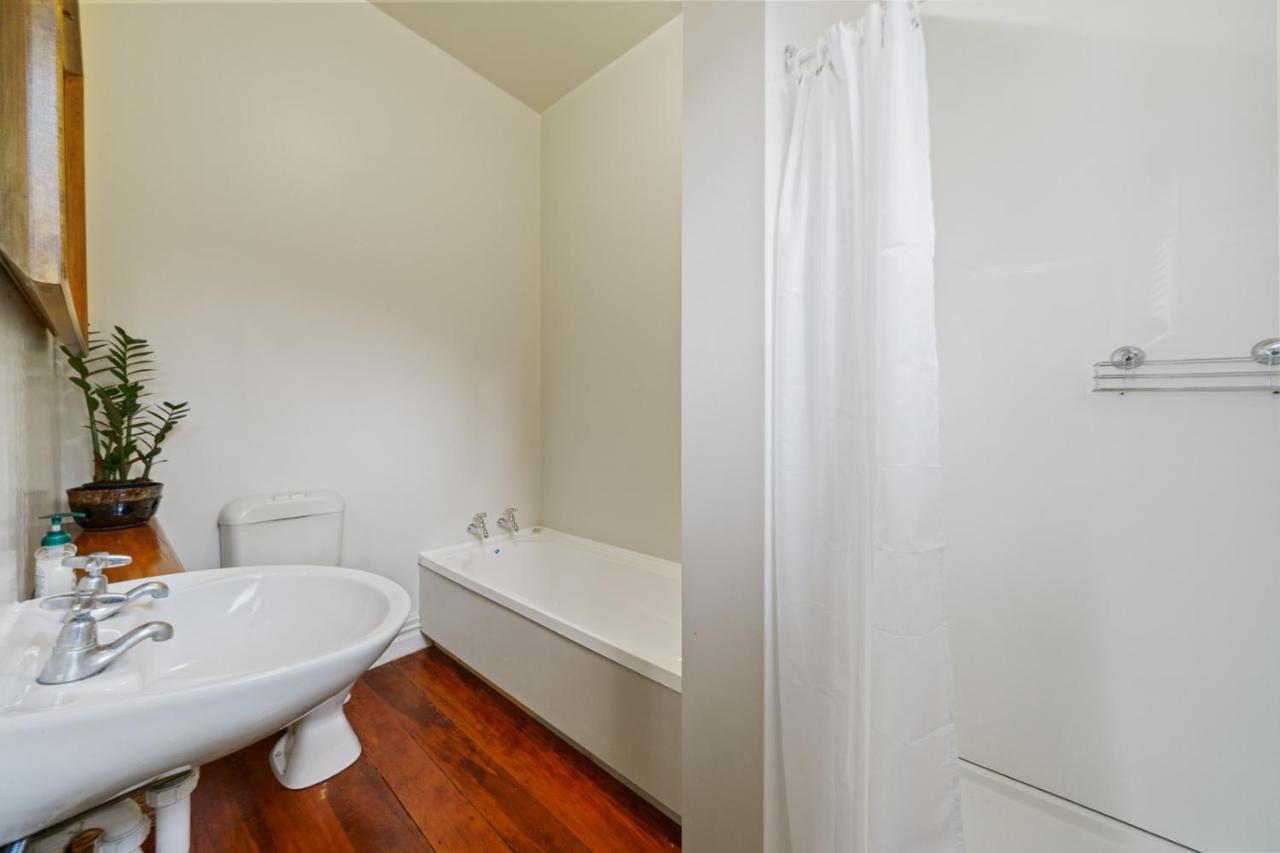 Pendreigh Cottage - Martinborough Holiday Home Ngoại thất bức ảnh